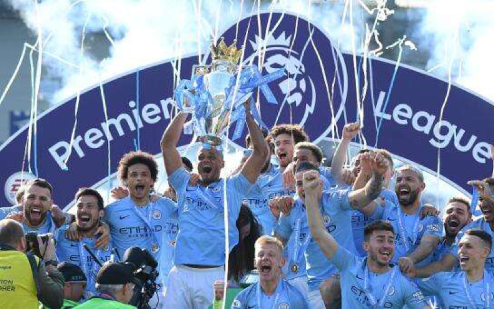 并介绍萨乌 并介绍萨乌